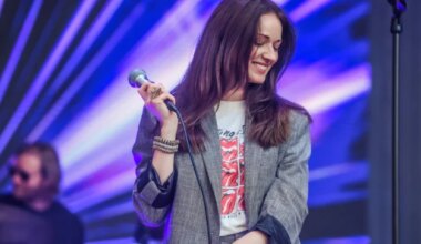 TUTIKAS MUUSIKASÕBER! Ines ja tema kallim tervitasid beebit