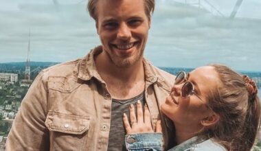 KLÕPS | Rõõmusõnum! Anett ja Joshua Viinalassi perre sündis pisibeebi: ta on juba nii naerusuine nagu ta isa