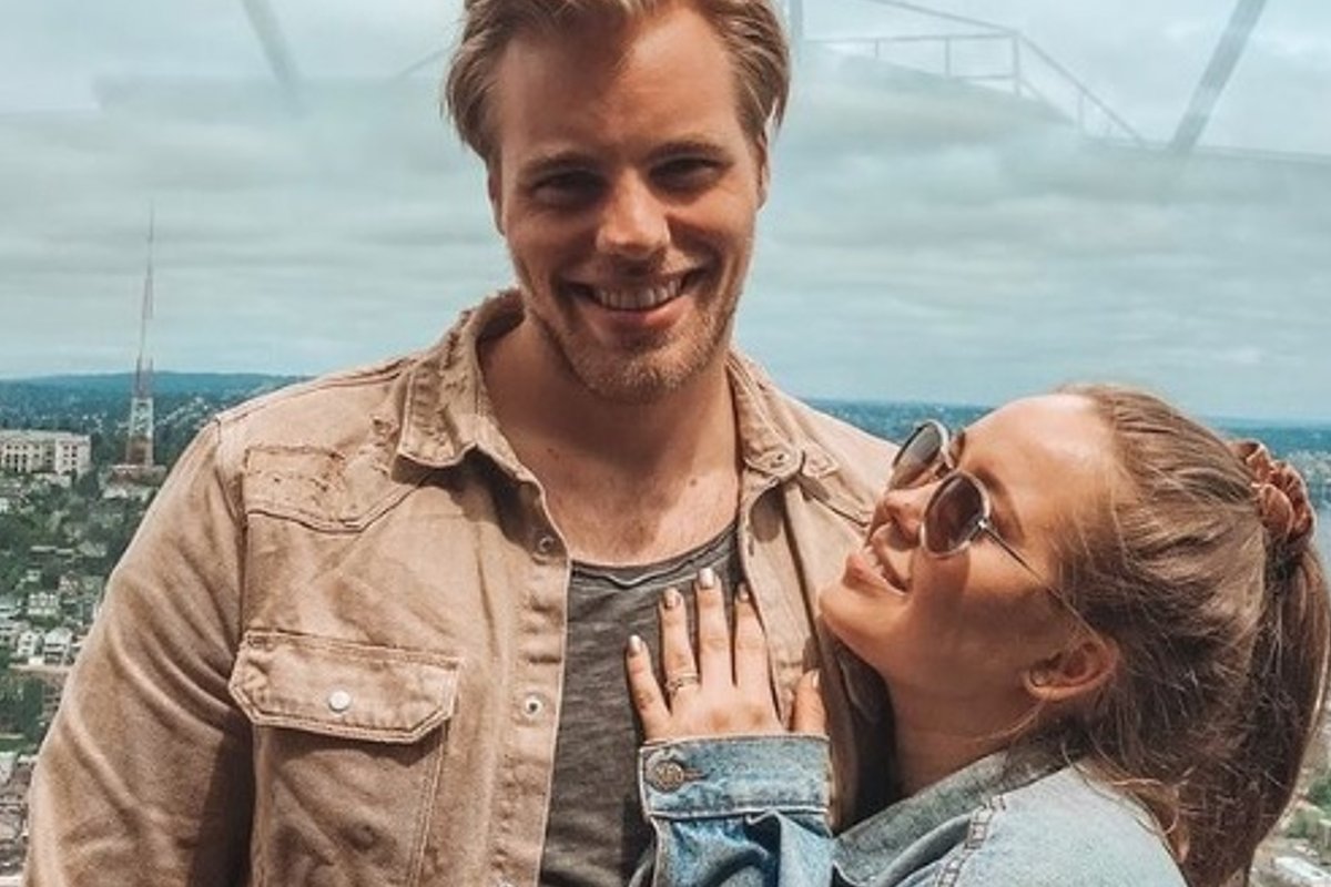 KLÕPS | Rõõmusõnum! Anett ja Joshua Viinalassi perre sündis pisibeebi: ta on juba nii naerusuine nagu ta isa