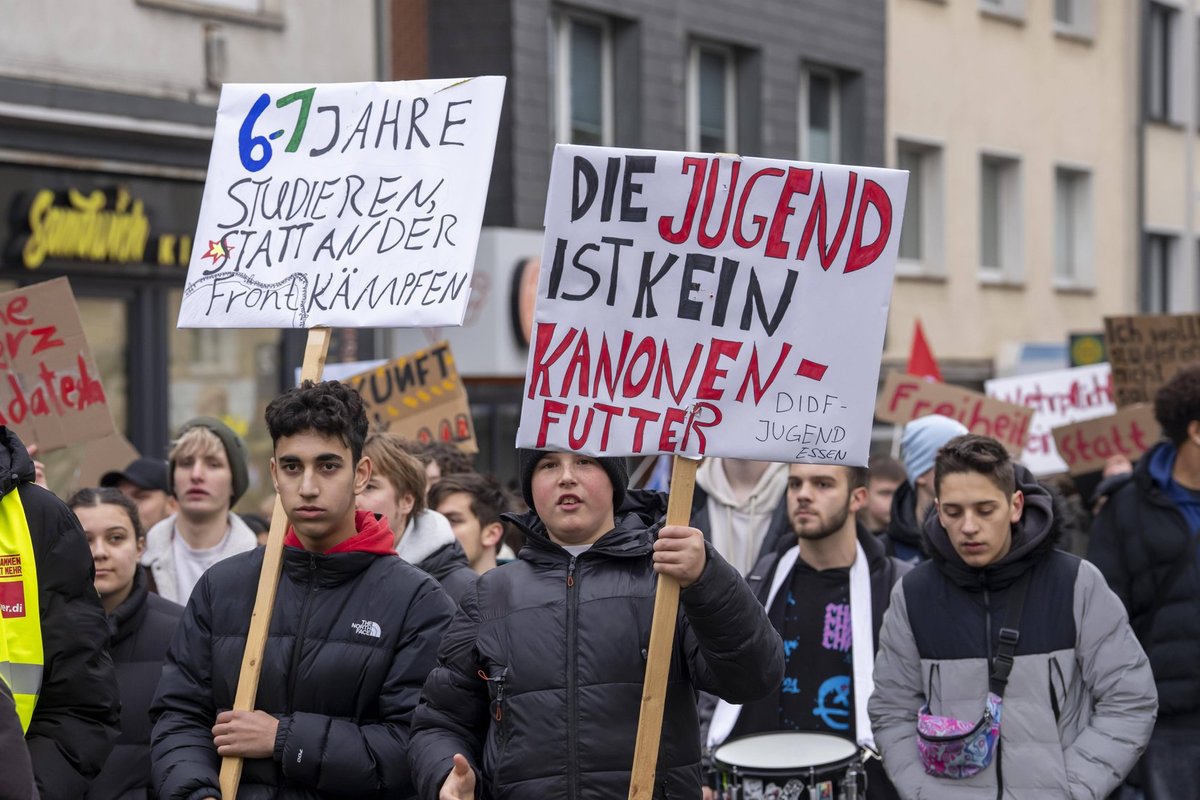 „Selle riigi eest ma surra ei taha!“ Saksa noored avaldasid üle riigi meelt uue vabatahtliku sõjaväeteenistuse vastu