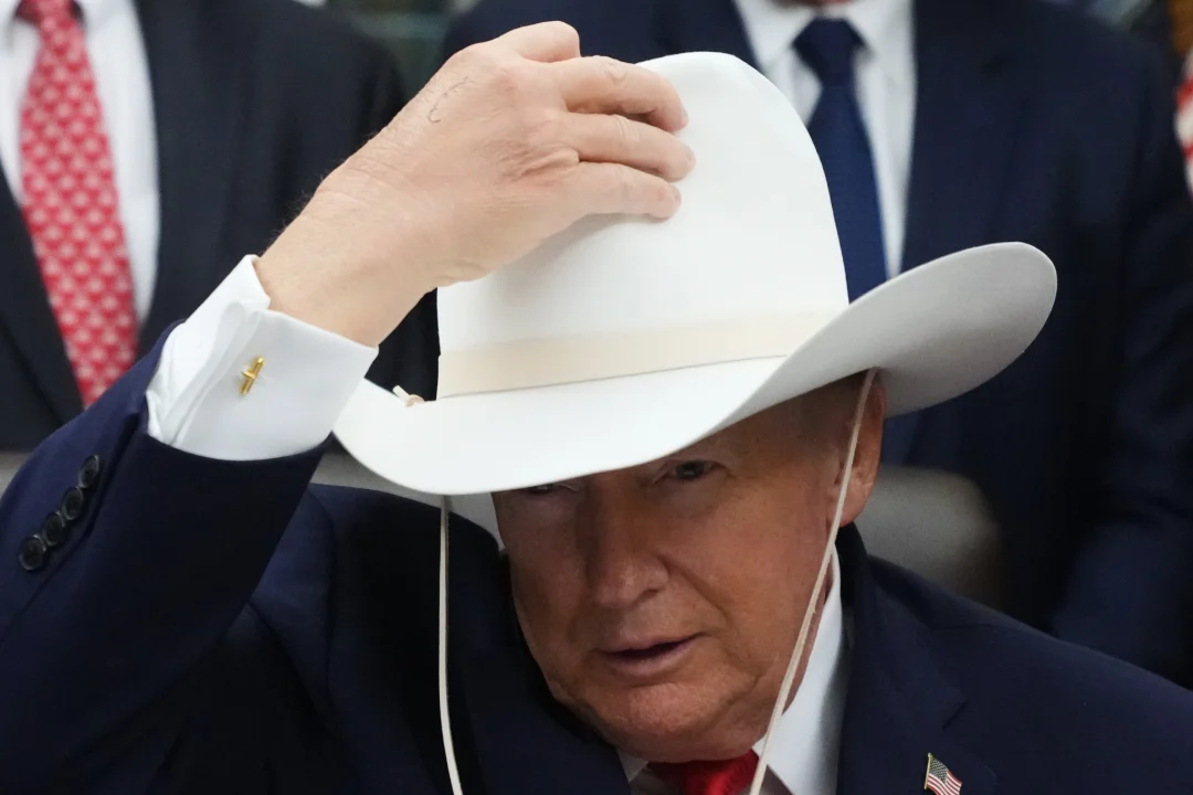 Trumpi kultuurikeskus ja sidemed perverdiga