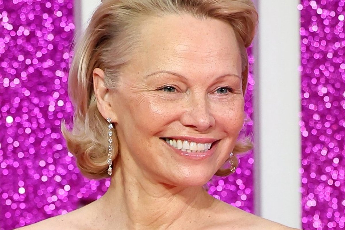 Pamela Anderson tahab endale soomekeelse perekonnanime võtta, kuid ei saa luba selleks