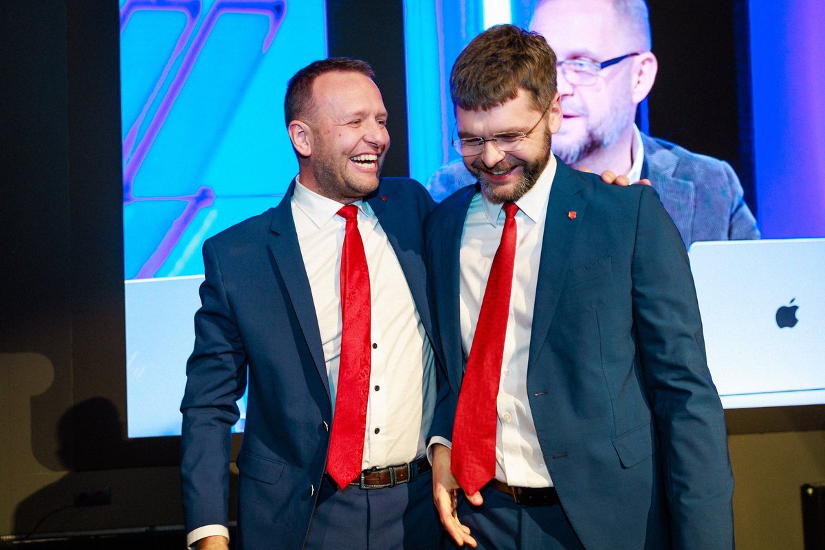 Erakondade reitingud: aasta lõpus on mõnevõrra toetust kaotanud Isamaa ja kasvatanud sotsid