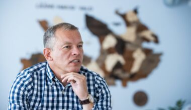 Limiidivaba kütus ja erasõidud ametiautoga. Lääne-Harju vallavanem on saanud korralikke hüvesid nautida lausa kaheksa aastat