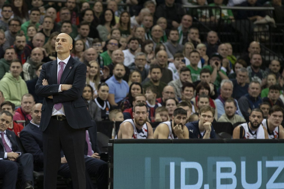 Euroliiga peatreenerite karussell. Partizan palkas Peñarroya, Bayern 76-aastase Pešići