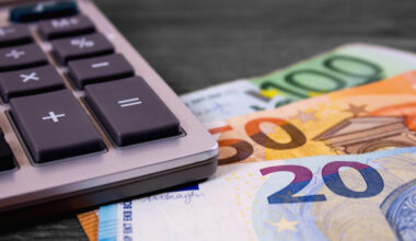 Eesti keskmine palk langes kullas mõõdetuna 1995. aasta tasemele