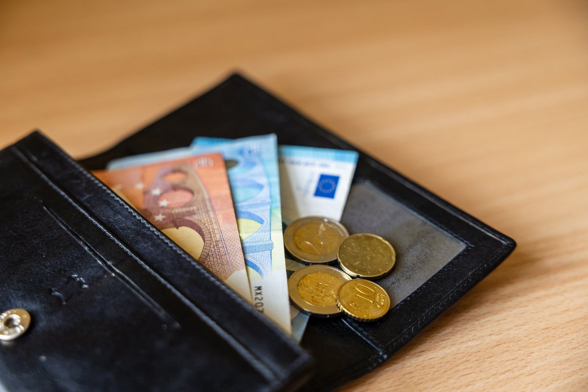 Tartu hoiu-laenuühistu peatas intressi ja hoiuste väljamaksed