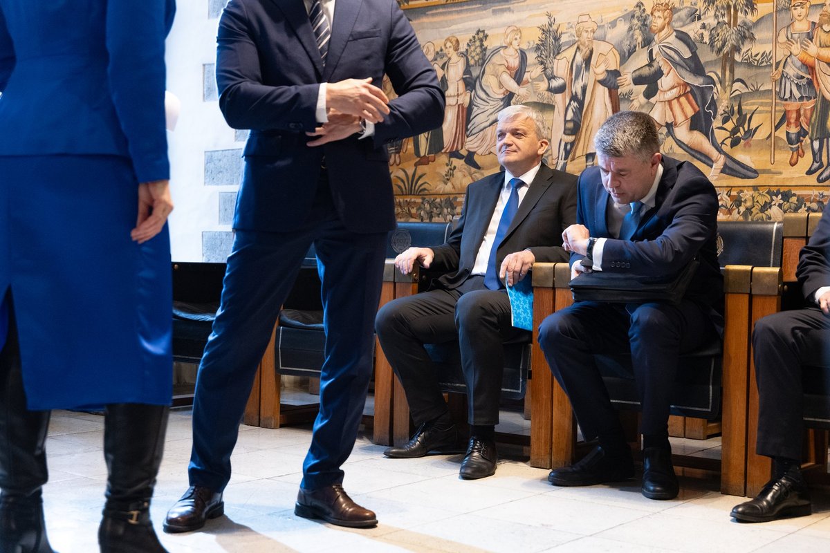 ANALÜÜS | Eesti keel ja konservatiivne ideoloogia ausse. Tallinna võimulepe on pigem Isamaa nägu