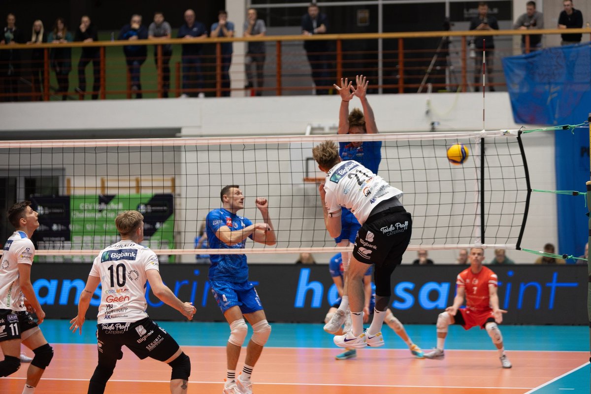 OTSEPILT DELFIS | Põhimeestele puhkust andev Tartu Bigbank võõrustab Robežsardze/RSU-d