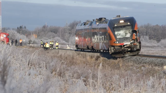 Saku liiklusõnnetus lõhkus Elroni rongi ja asendust pole kuskilt võtta