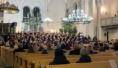 Eesti Segakooride Liidu advendikontsert tõi Rapla kirikusse 250 lauljat