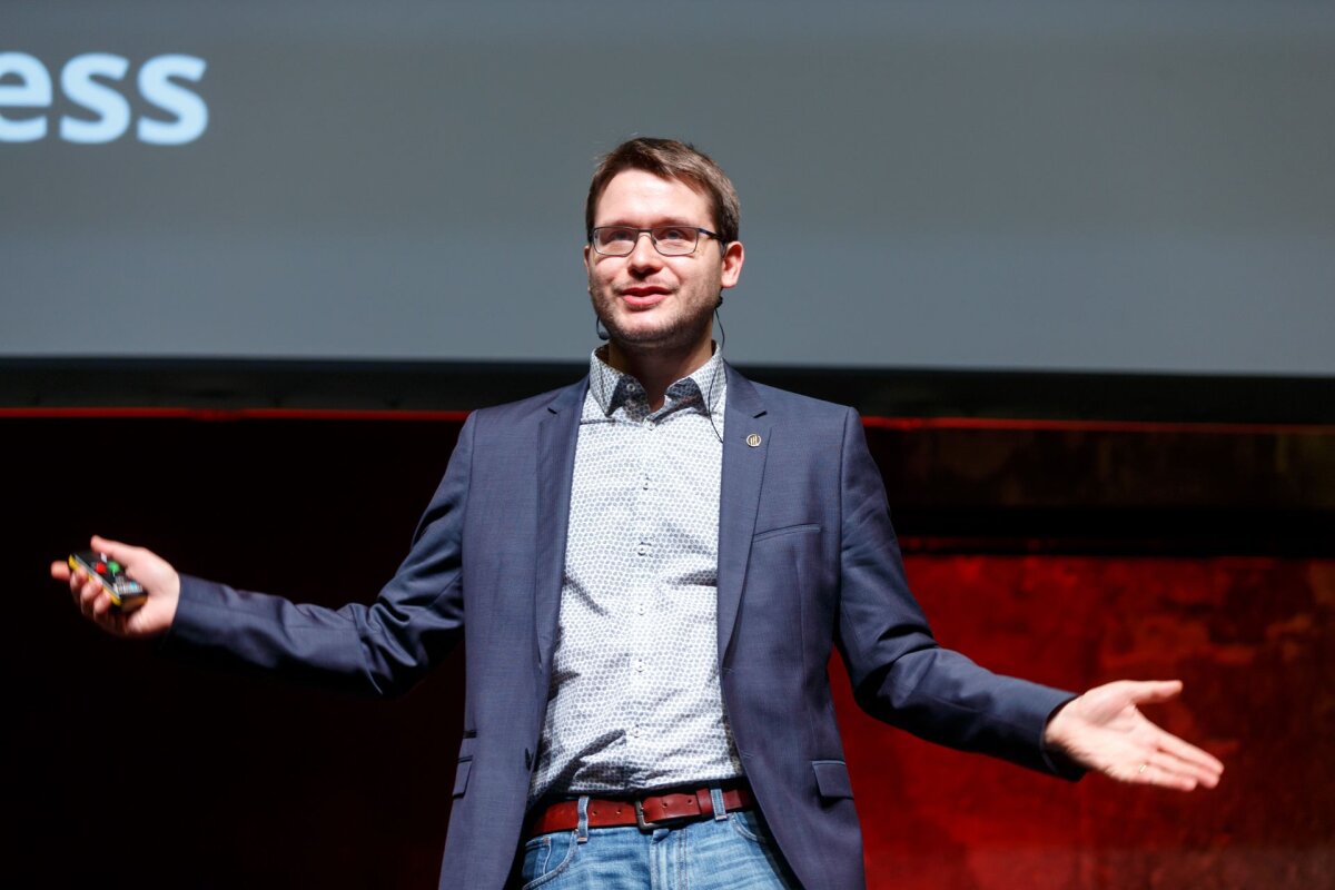 tahaks isesõitvaid autosid arendada eurooplastega, kuid hiinlased on paremad