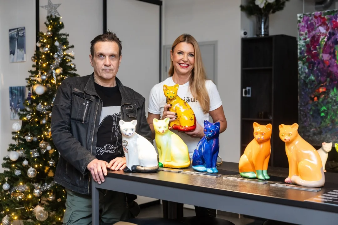 GALERII JA VIDEO | Kassid, njäu ja erootiline unenägu ekspresidendiga – Taavi Eelmaa avab oma salamaailma