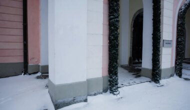 riigikogu hoonele kritseldati lubamatu Z-täht