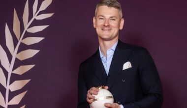 KLÕPS | Pages karge ilma eest! Telesaatejuht Jüri Butšakov võttis perega soojal maal aja maha