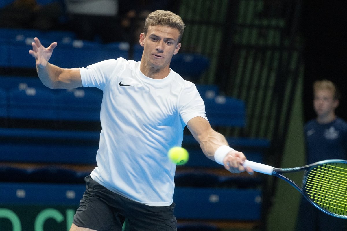 Glinka pääses Portugali ATP Challengeril veerandfinaali, Lajal kaotas Prantsusmaal maailma 485. reketile