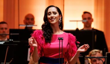 Torge skandaali suunas? Ootamatult abielusõrmusest loobunud Elina Nechayeva heitis „Õhtu“ saates ehete kandmise üle nalja