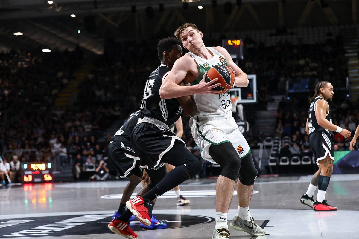 Kaunase Žalgiris purustas Euroliigas Crvena zvezda 32 punktiga