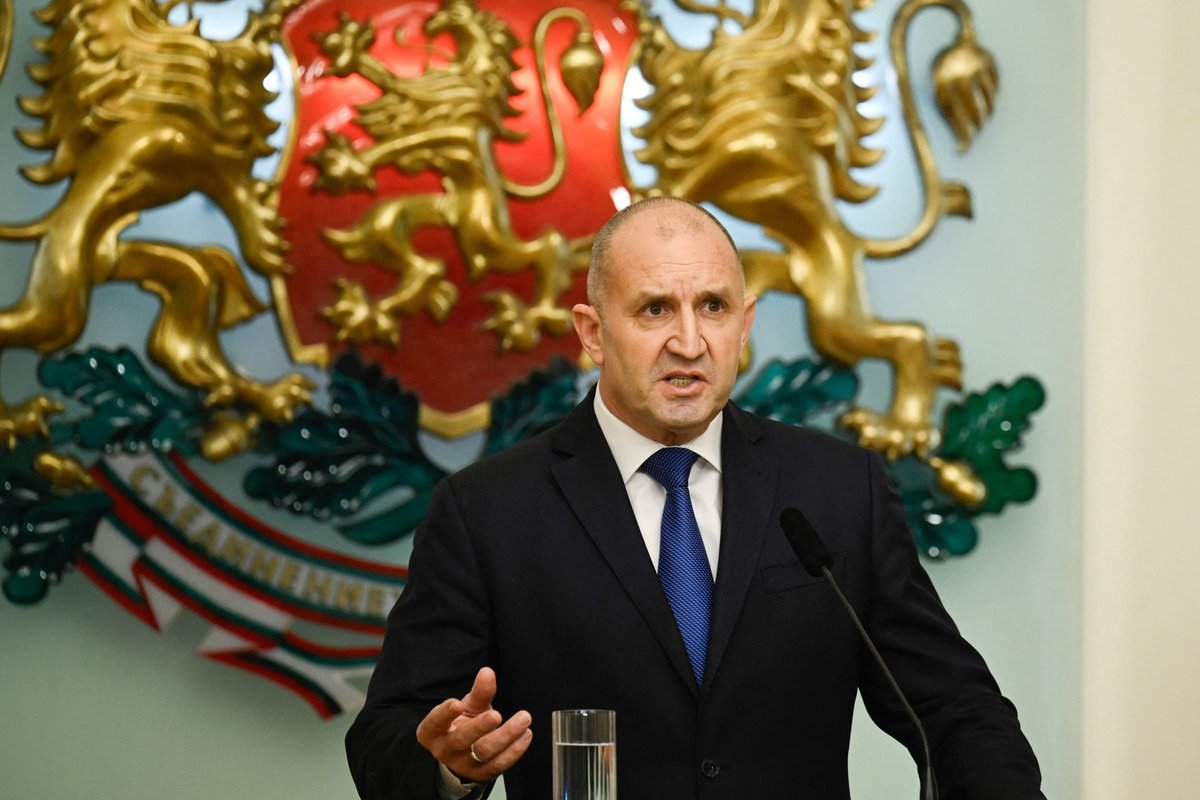 Bulgaaria Kremli-meelne president astus ilmselt oma erakonna asutamiseks tagasi