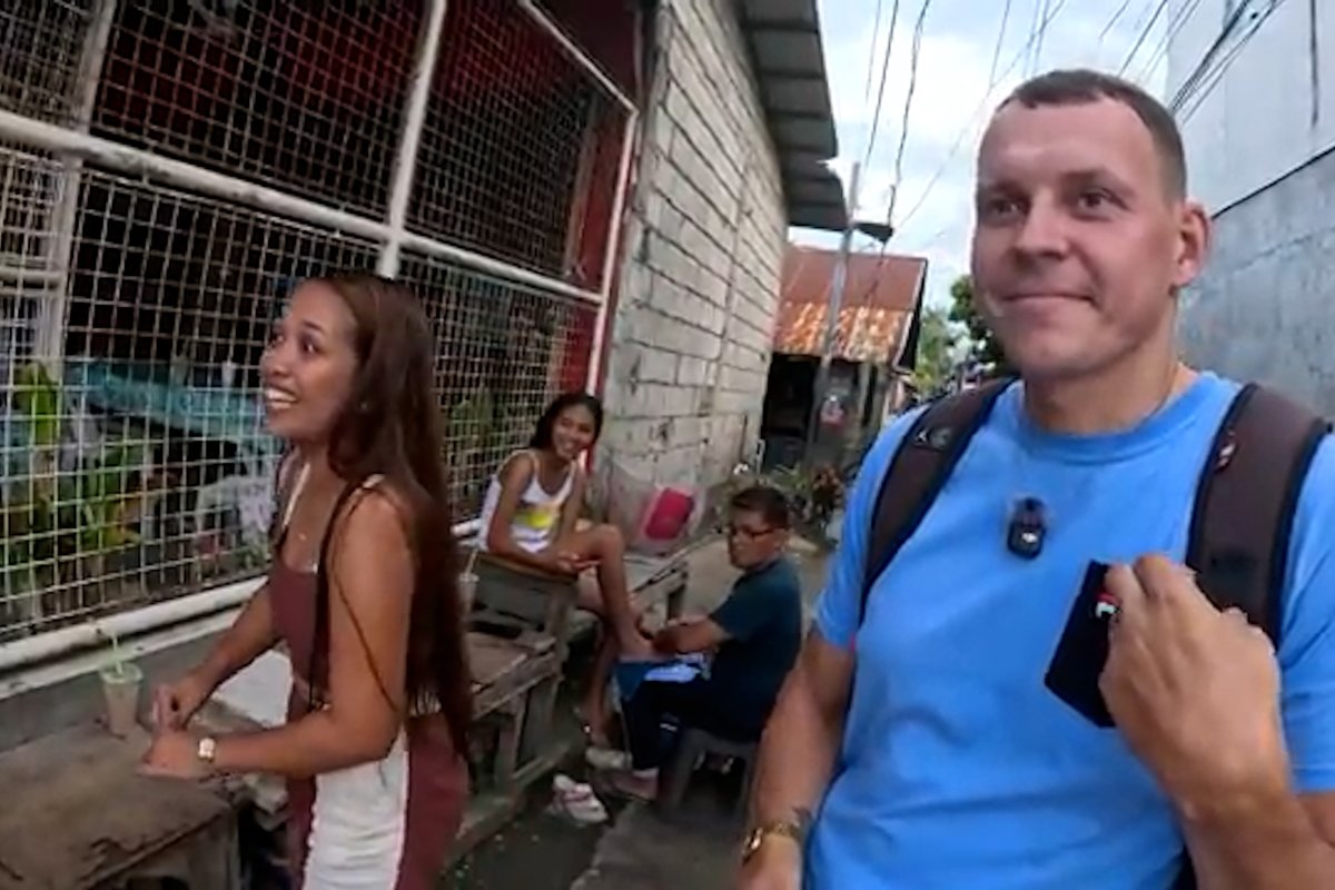 „Kui vana sa oled? Palju sa kaalud?“ Videod näitavad, millise ahistava käitumise eest Eesti vlogija Filipiinidelt välja saadetakse