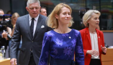 Fico kutsus Kaja Kallast tagasi astuma