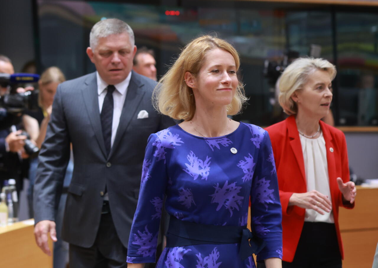 Fico kutsus Kaja Kallast tagasi astuma