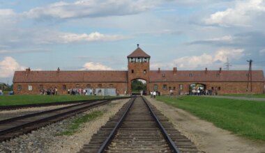 HARRY NAIMARK ⟩ Nii mureneb mälestus