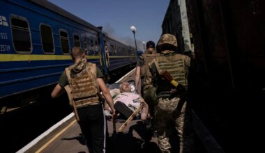 RAINER SAKS ⟩ Venemaa ründas Ukrainas reisirongi, elumaja ja õigeusukloostrit