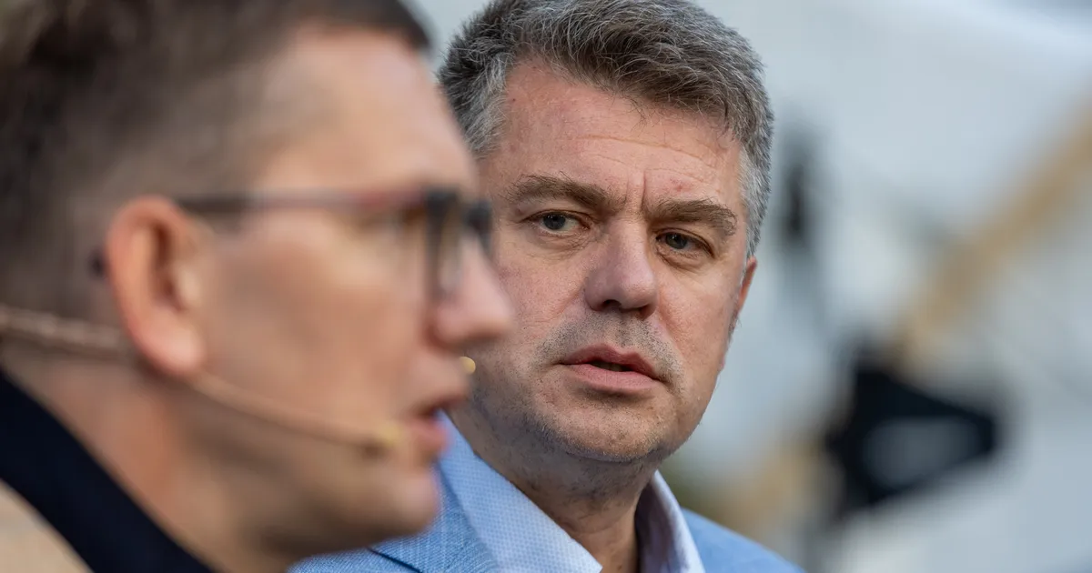 URMAS REINSALU ⟩ Peaminister Michal, praegu ei ole aeg koduseks lahmimiseks