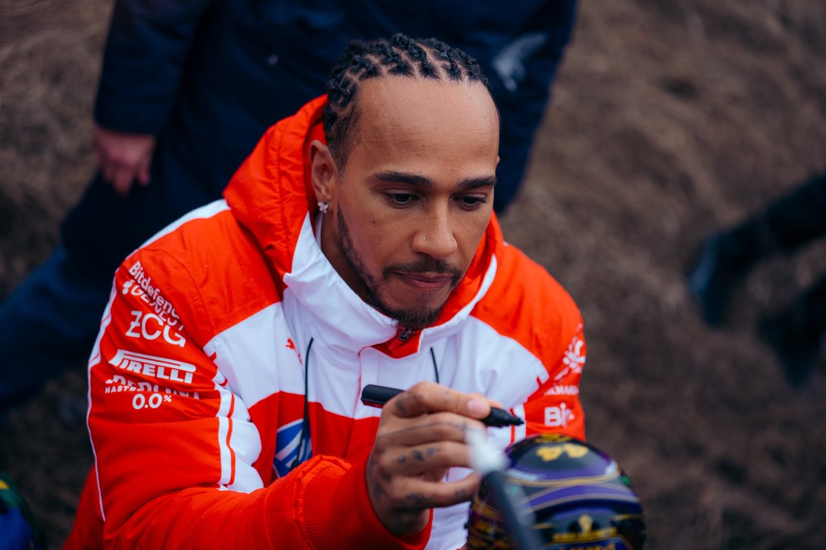 Lewis Hamilton näitas hooajaeelsel testimisel kiireimat aega
