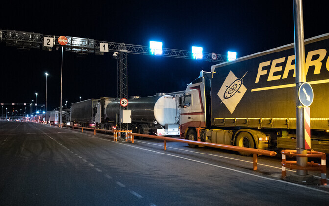 Novembri kaupade eksport kasvas kolm protsenti ja import seitse protsenti | Majandus