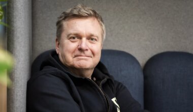 VIDEO ⟩ «Jääge rahulikuks!» Kristjan Jõekalda üllatas vaatajaid Kanal 2 eetris pärast hiljutisi teleuudiseid