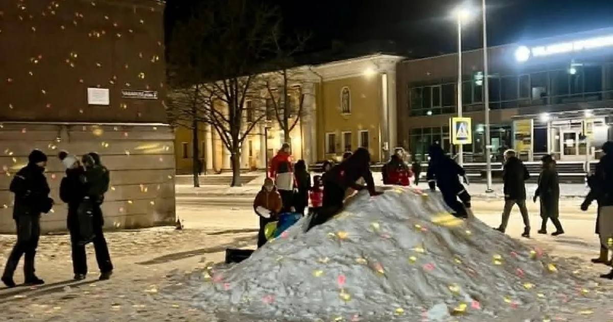 ÖÖ FOTO ⟩ Nääriöö pakkus salapära, võimalusi ja pettumust - Sakala