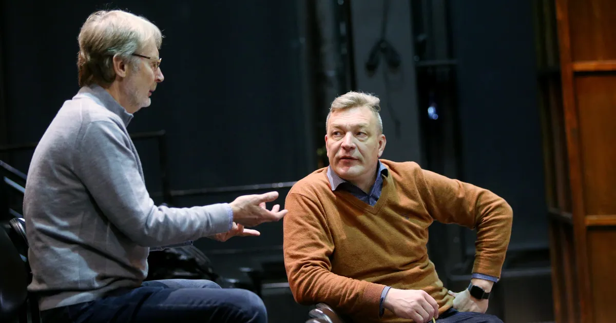 sa ei saa ühel ja samal hetkel kahte jumalat teenida