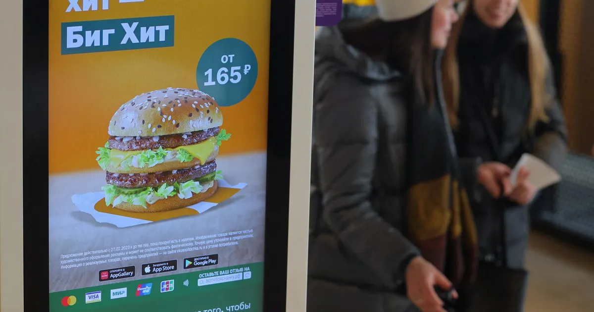 VIKTOR JEROFEJEV ⟩ Vene inimene on nagu Big Mac ehk võitjate üle kohut ei mõisteta