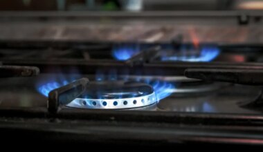 HEA UUDIS TARBIJATELE ⟩ Elenger langetab veebruarist gaasi hinda