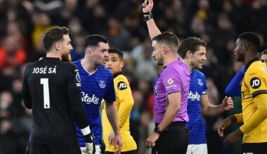 Evertoni kaitsja peab juustest sikutamise tõttu kolm mängu vahele jätma