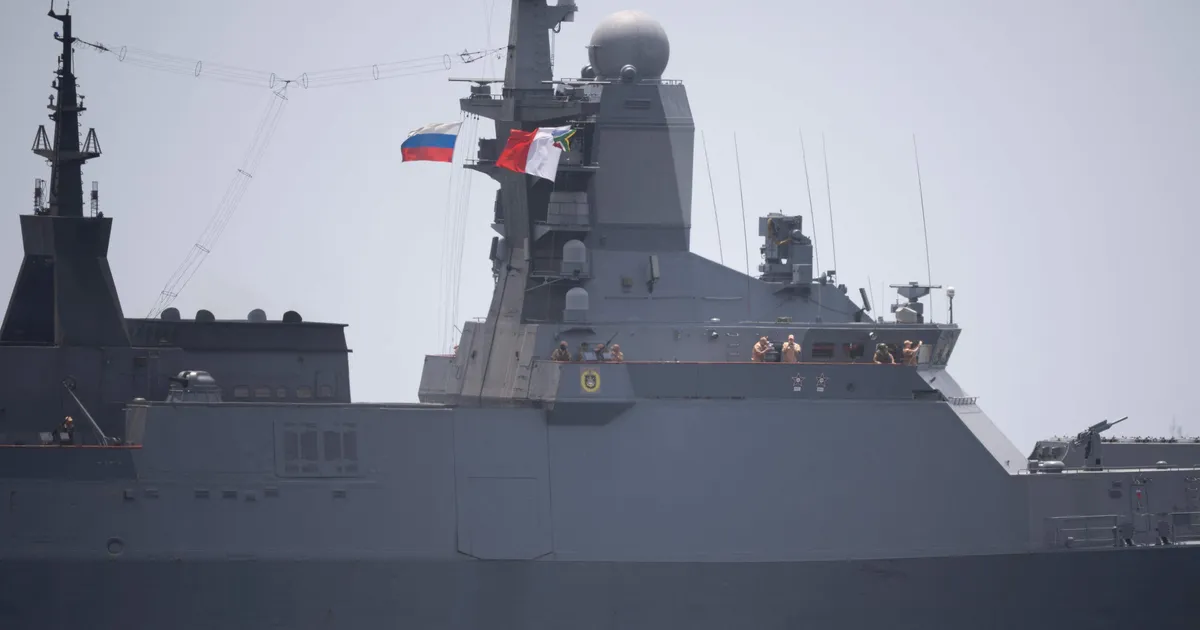 Venemaa alus ühineb Hiina ja Iraani sõjalaevadega õppustel LAV-s