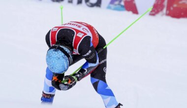 praegu tekib tunne, nagu jookseks peaga vastu seina