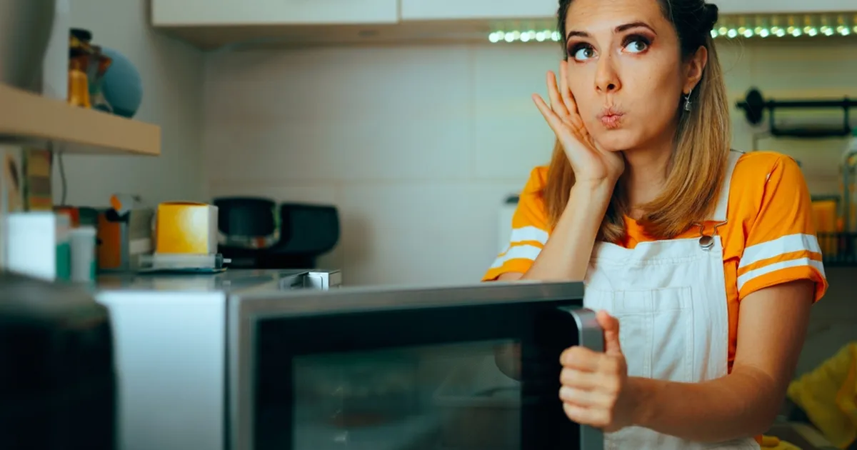 PALJUD EKSIVAD ⟩ 4 ohtlikku viga mikrolaineahju kasutamisel