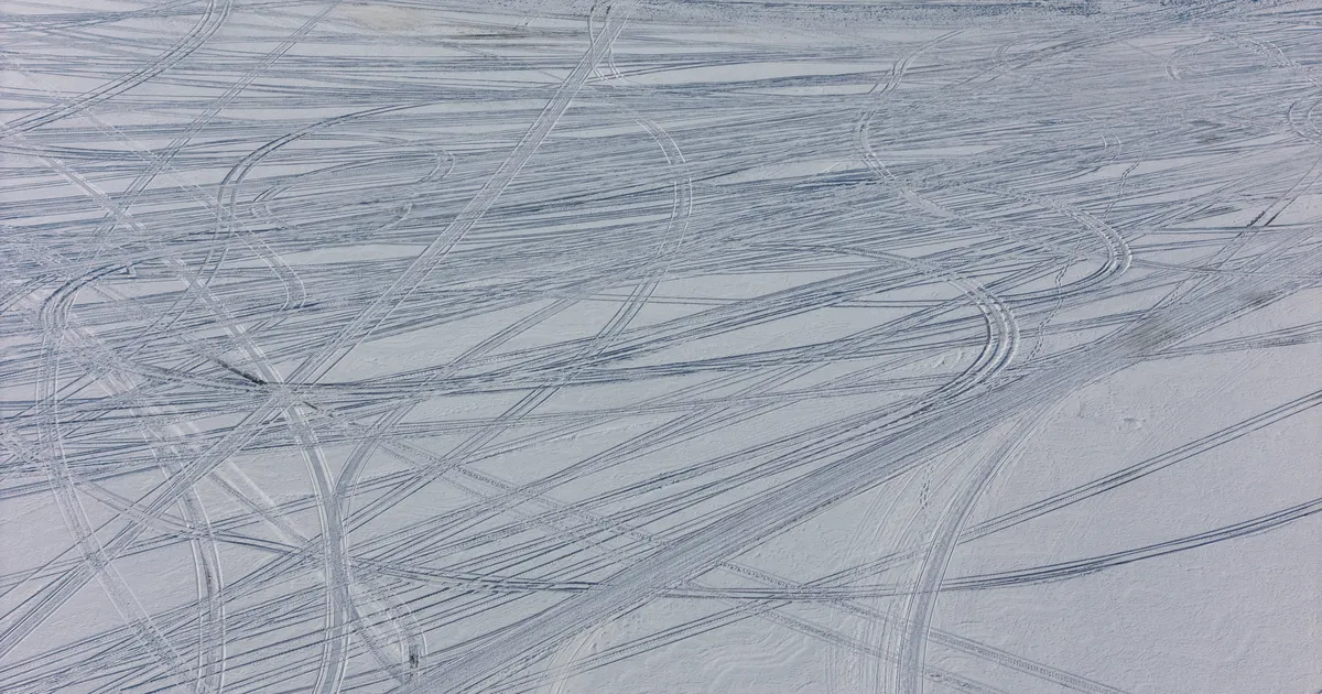 Päästjad aitasid Võrtsjärvel lumevangi jäänud seltskonna tagasi kuivale maale