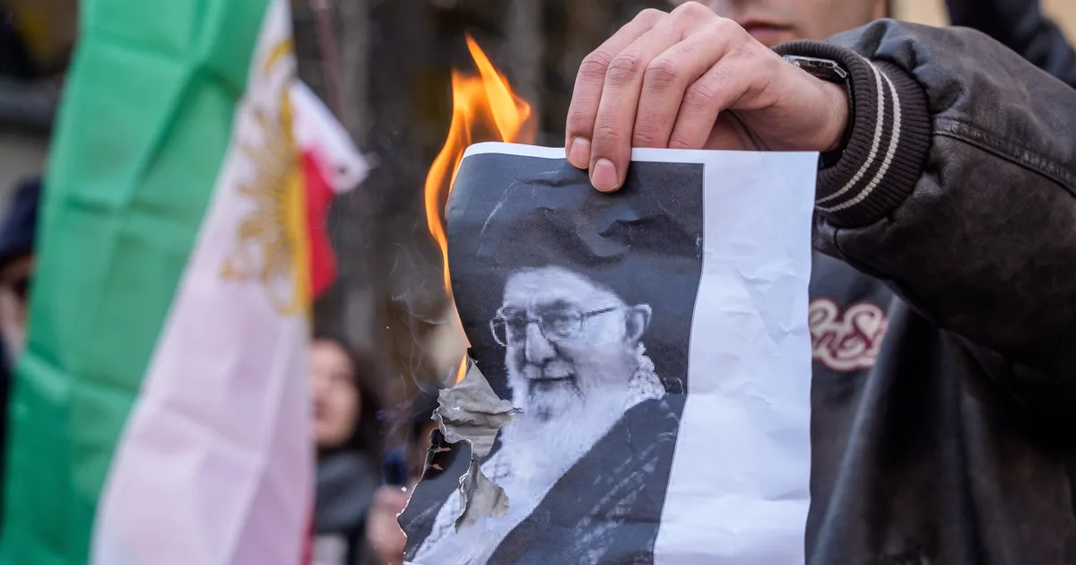 ILMAR RAAG ⟩ Iraan mässab: kas riigipööre on tegelikult võimalik? - Postimees