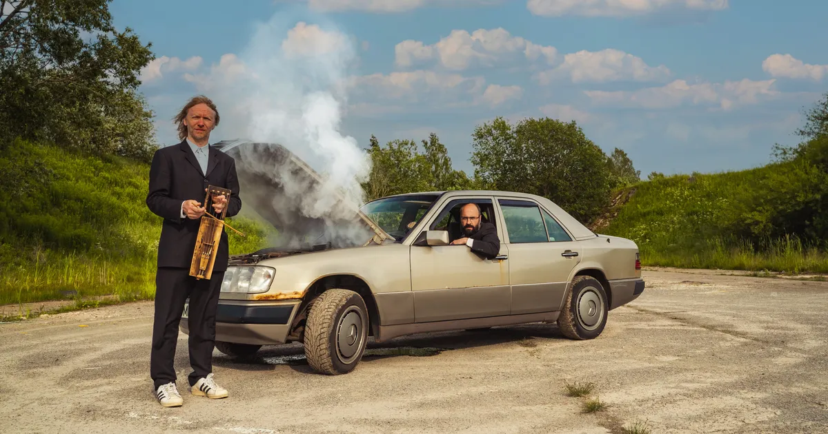 Puuluubi hiiu kanneldega rock'n'roll pandi filmi sisse