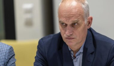 URMET ELMASTE ⟩ Teeseldud hoolivus Ukraina vabadusvõitluse suhtes - Sakala