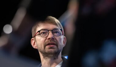 kui poliitikutele on kasulikum valida president valimiskogus, kukutatakse see riigikogus läbi