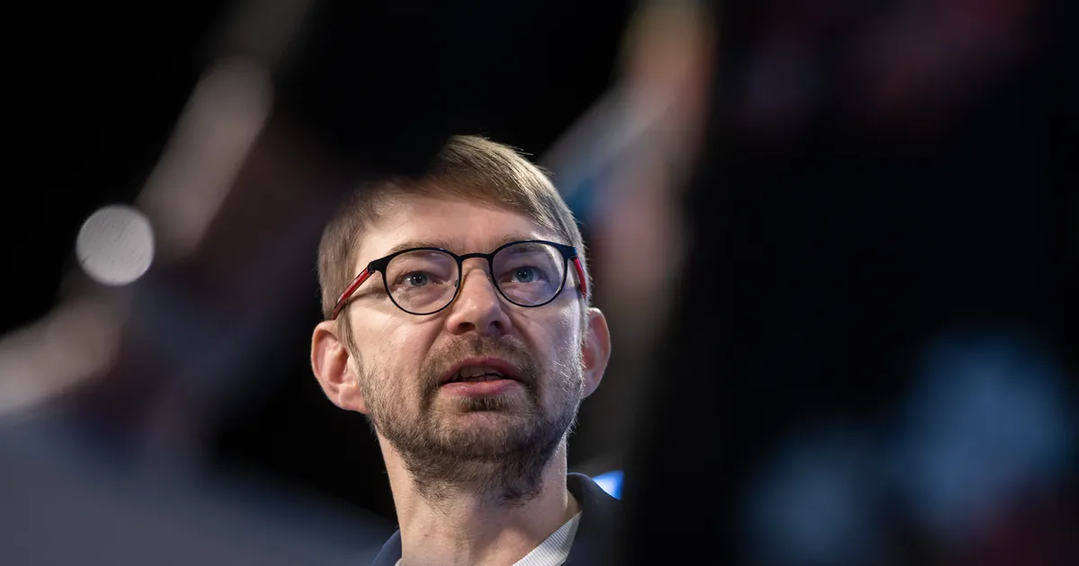 kui poliitikutele on kasulikum valida president valimiskogus, kukutatakse see riigikogus läbi