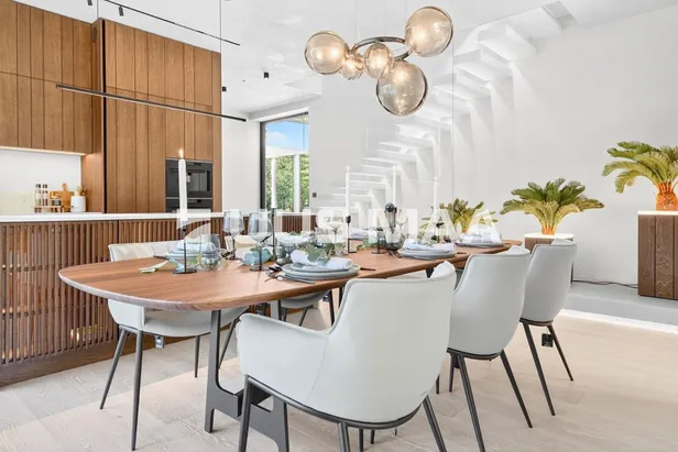 Hoone sisekujunduse on loonud Kärt Tähema.