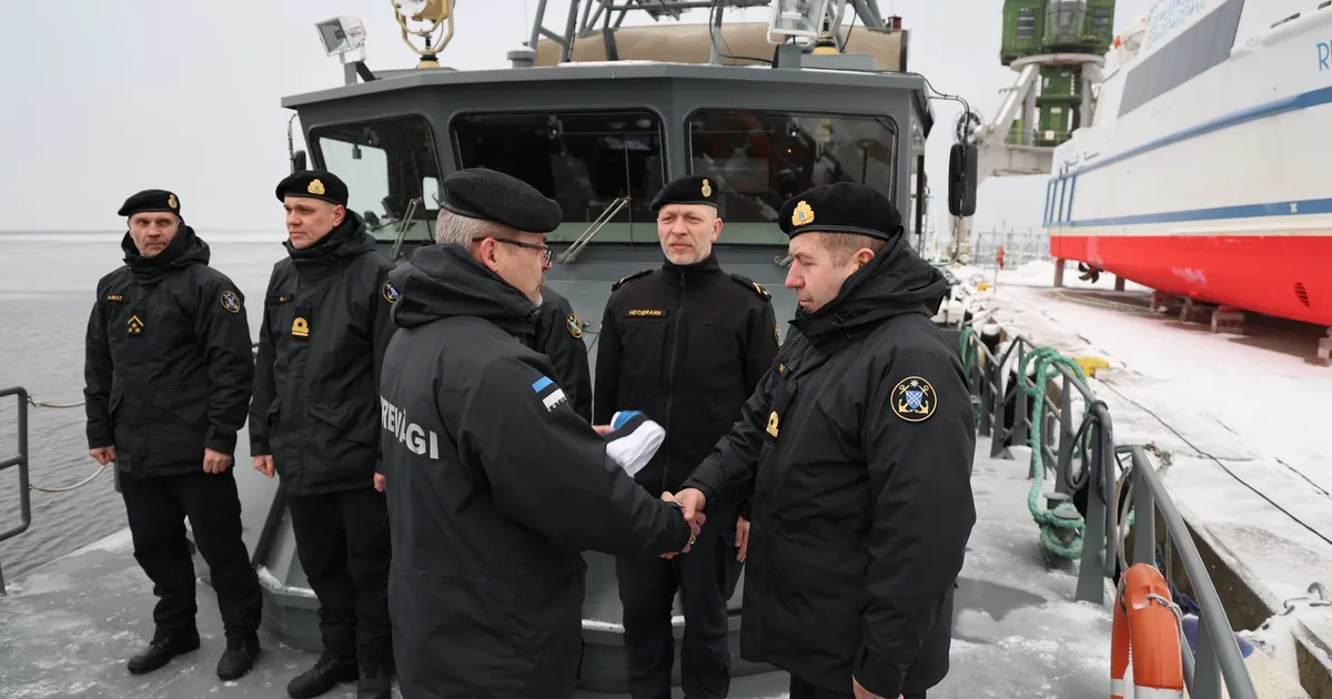 Mereväe patrull-laev EML Valve sai uue komandöri