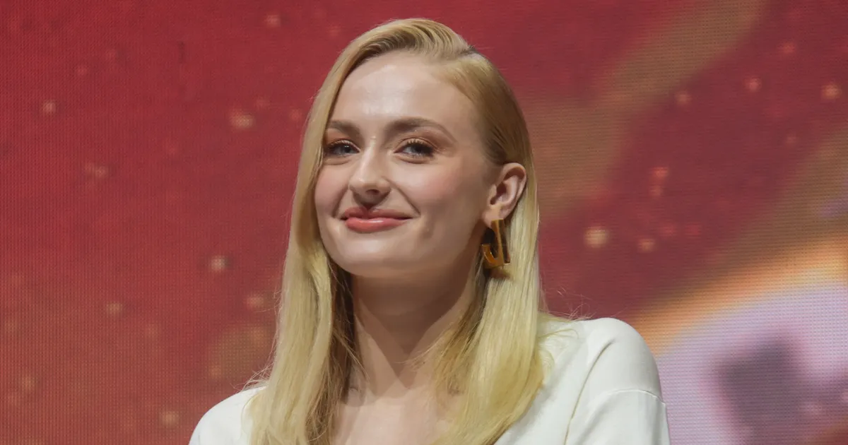 Näitleja Sophie Turneri 3 lemmikraamatut, mida saab ka eesti keeles lugeda