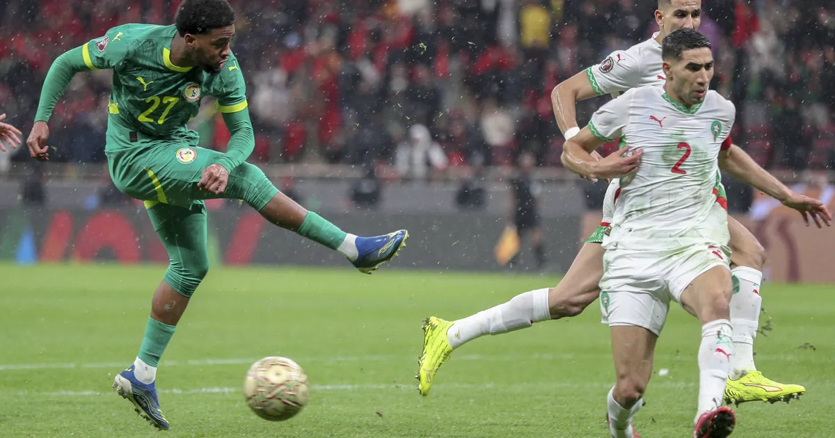 VIDEO Senegal võitis lisaajal finaali, kuid peatreener käsutas meeskonna enne seda väljakult minema - Postimees Sport